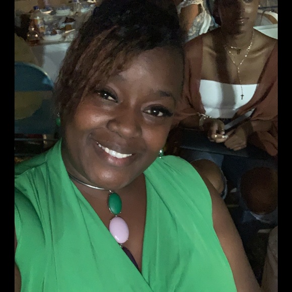 Meet your Posher, Sha’a - Picture 2 of 16